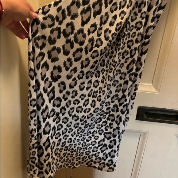 Victoria’s Secret leopard print slip dress,excellent condition, small size - Picture 8 of 13